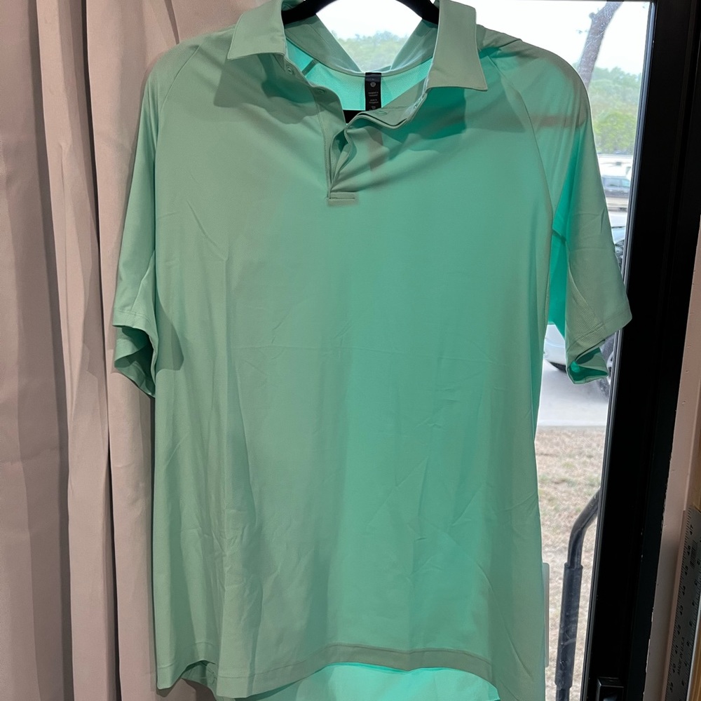 Mama Lululemon Size Large stretch Golf polo
